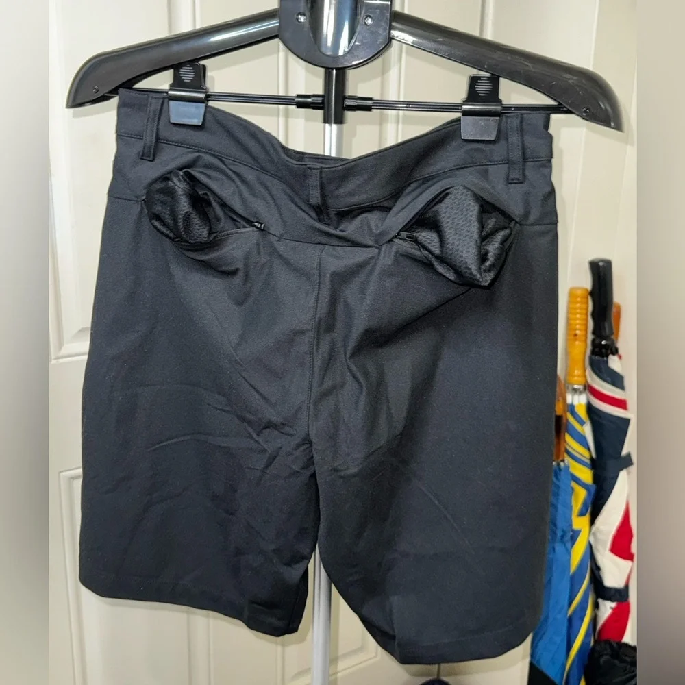Fabletics I Men's I “The Don Short” I Size 33 I 10” Length I Black